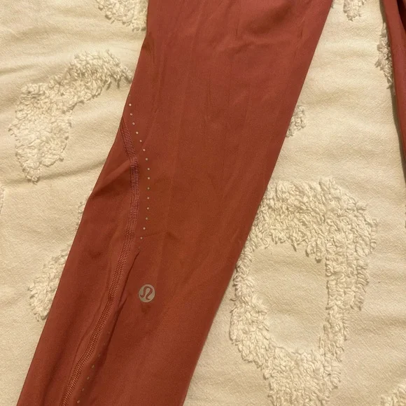 Lululemon Muave leggings - Picture 5 of 7